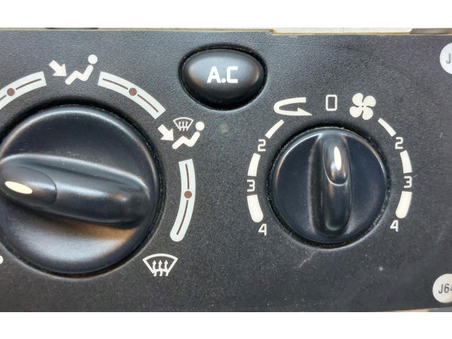 Vstřikovač 663212P   Renault Megane I     