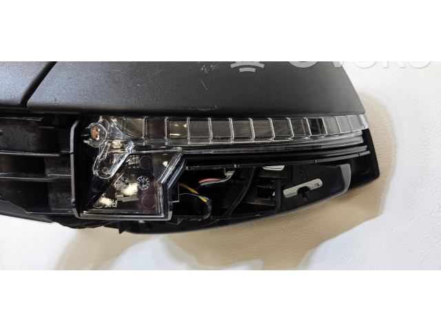 Зеркало электрическое        Skoda Scala   -  года   