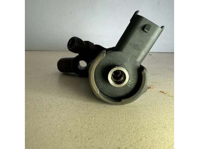 Vstřikovač 338002F300, 0445110374   Hyundai ix35  pro naftový motor 2.0 D4HA 
