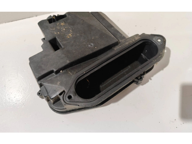 Блок предохранителей  8D1907355B   Audi A6 Allroad C5    