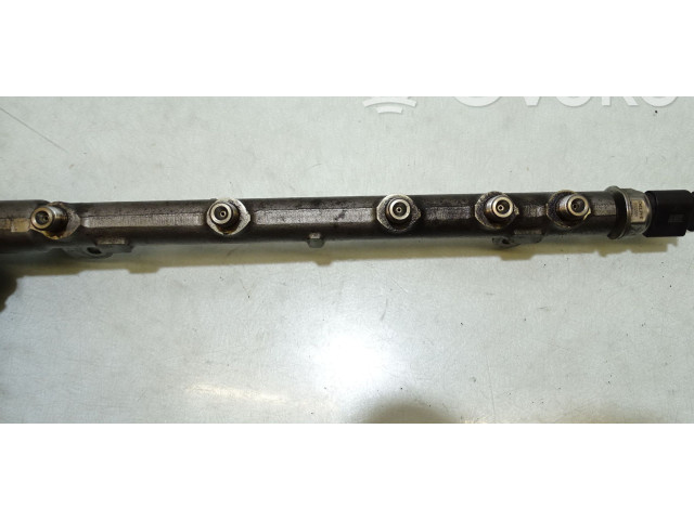 Vstřikovací lišta    Mercedes-Benz C W204    646811 