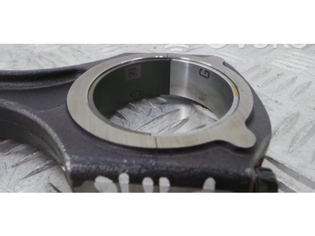 Píst 65100   Mercedes-Benz CLA C117 X117 W117    OM 651.930 