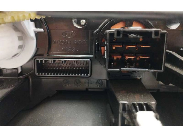 Модуль блока управления кондиционером 97250H8020, C200366710   KIA Stonic
