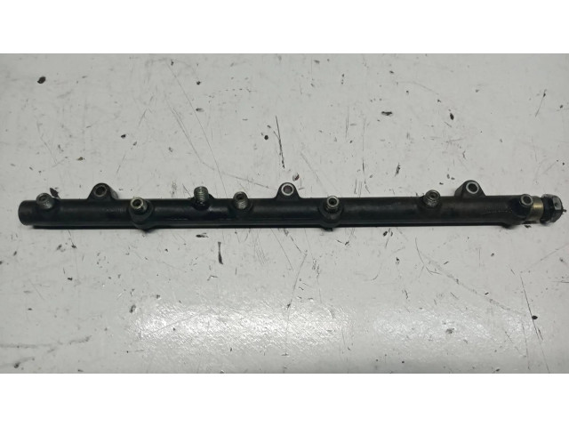 Vstřikovací lišta 0445216002   BMW 5 E34  pro naftový motor 2.5  