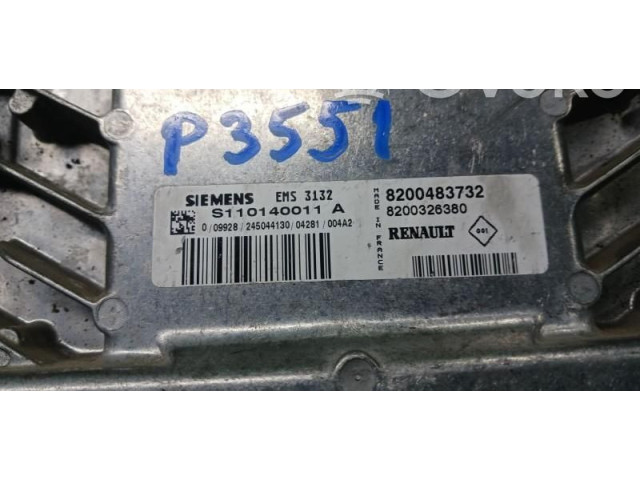 Блок управления двигателем Блок управления 8200483732, S110140011A   Renault Logan I