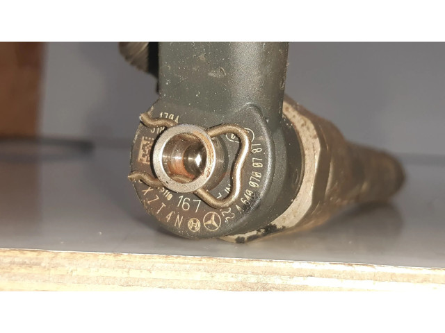 Vstřikovač A6400700787   Mercedes-Benz B W245  pro naftový motor 2.0  