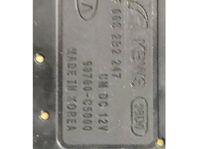 Моторчик заднего дворника 98700C5000, F0052B2247    KIA Sorento