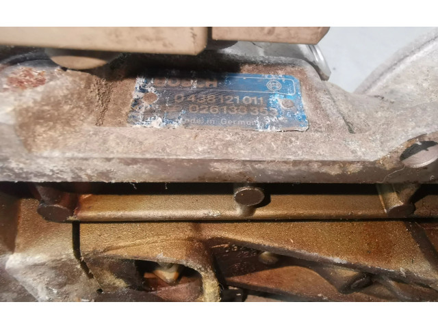 Vstřikovací lišta 0438121011, 026133353   Audi 80 90 B3     