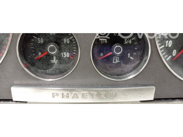 Přístrojová deska  Volkswagen Phaeton  3D0920881H  