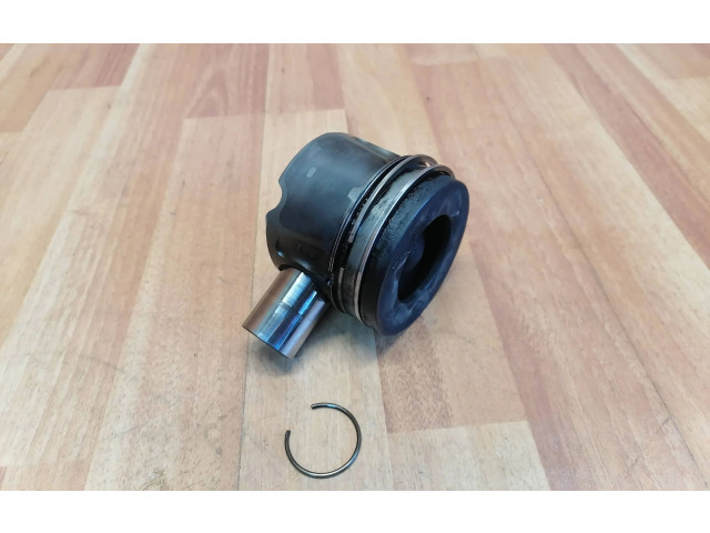Píst 306DT, AJTDV6   Land Rover Range Rover Sport L320    306DT 
