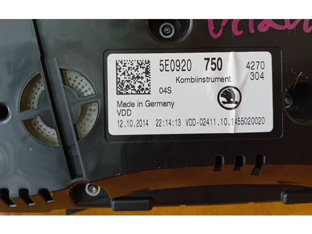 Přístrojová deska  Skoda Octavia Mk3 (5E) 2015 5E0920750, 5E0920750  