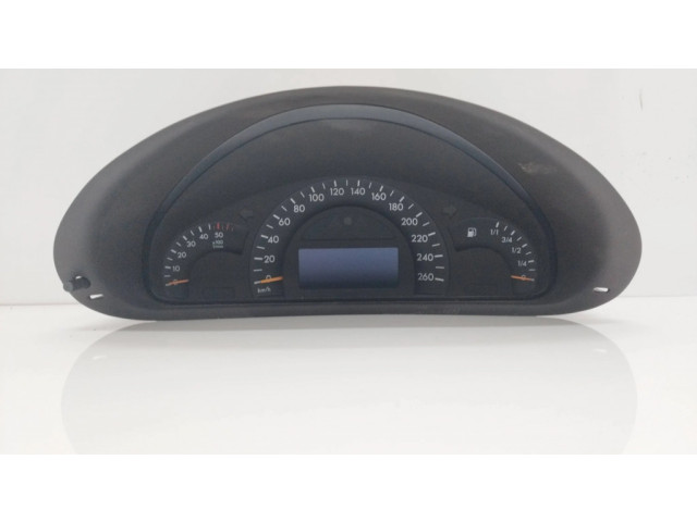 Přístrojová deska  Mercedes-Benz C W203 2002 A2035401311, 110008896015  