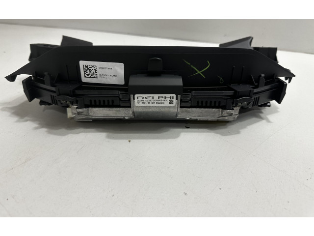 Přístrojová deska  BMW 3 G20 G21 2019 5B4A589, 5B35D79  
