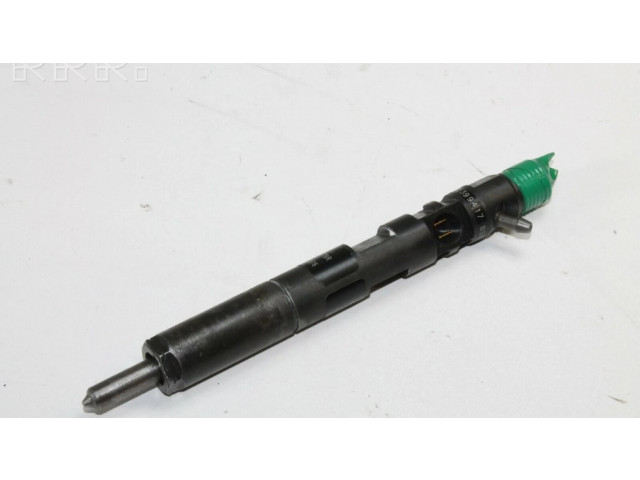 Форсунка 28232242    Nissan Micra для дизельного двигателя  1.5