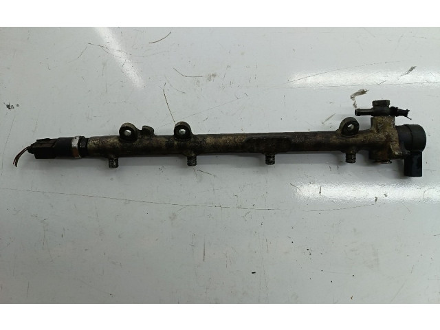 Vstřikovací lišta A6110700095   Mercedes-Benz E W210     