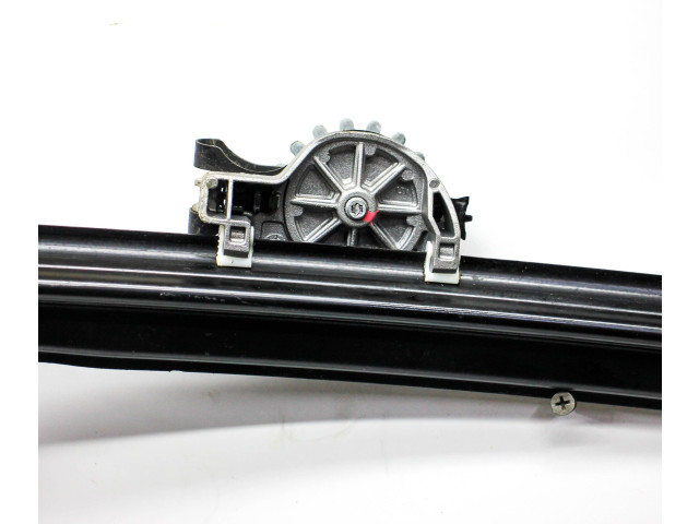 Vstřikovací lišta 7848363   BMW M3 F80  pro naftový motor 2.0  