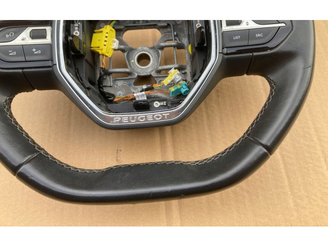 Volant Peugeot 3008 II 2017 98105487AU, 2017R  