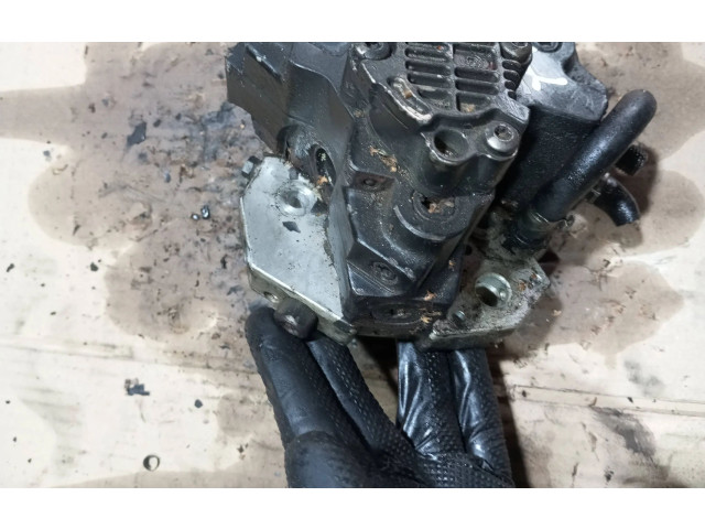 Vstřikovací čerpadlo 8689591, 3803644   Volvo V70     