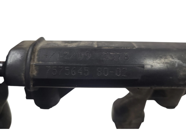 Vstřikovací lišta 757564580, 75756458002   Peugeot 308    8FS 