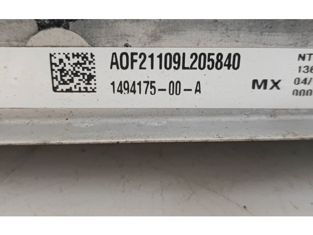 Дисплей    149417500A   Tesla Model 3