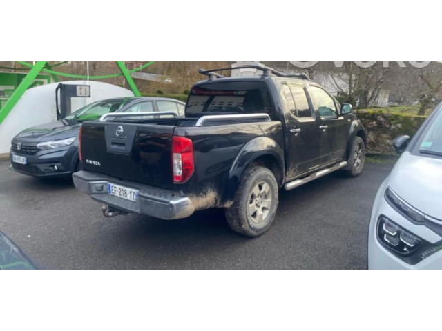   Pojistková skříňka    Nissan Navara D40 2006