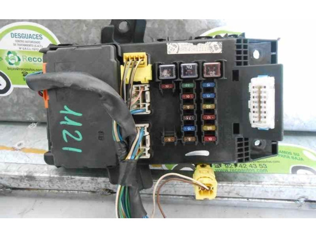 Pojistková skříňka Řídící jednotka BSM 8273005010, 08540612119   Toyota Avensis T220 1998