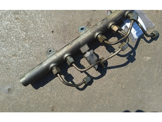 Vstřikovací lišta 0445214016   Alfa Romeo 147     