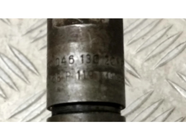 Vstřikovač 046130201E   Audi A4 S4 B6 8E 8H  pro naftový motor 2.5  