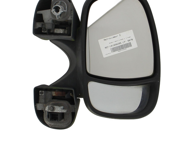 Zpětné zrcátko  Renault Trafic II (X83) 2007  7701473247  