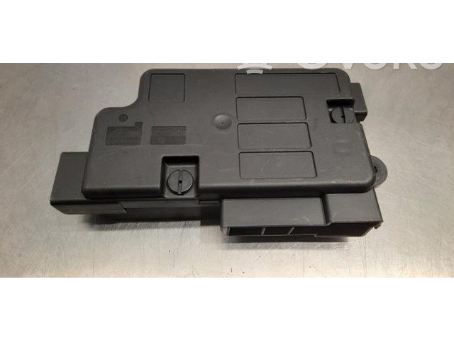 Блок предохранителей  8V0937548   Audi RS3    
