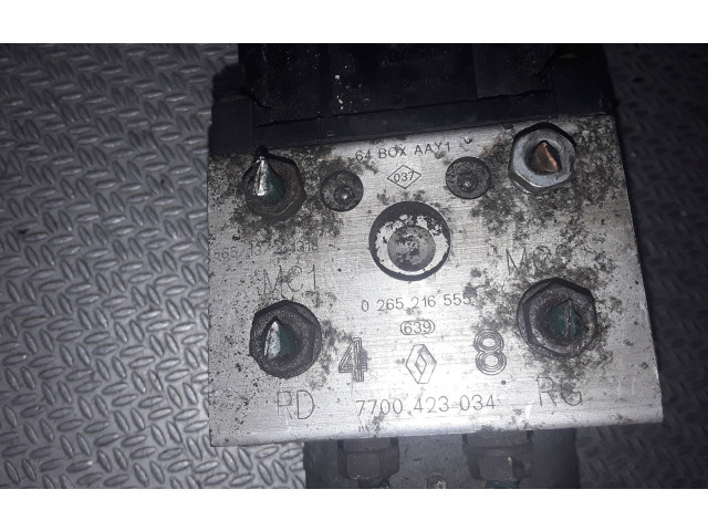 Блок АБС 0265216555, 7700423034   Renault  Megane I  1995 - 2002 года