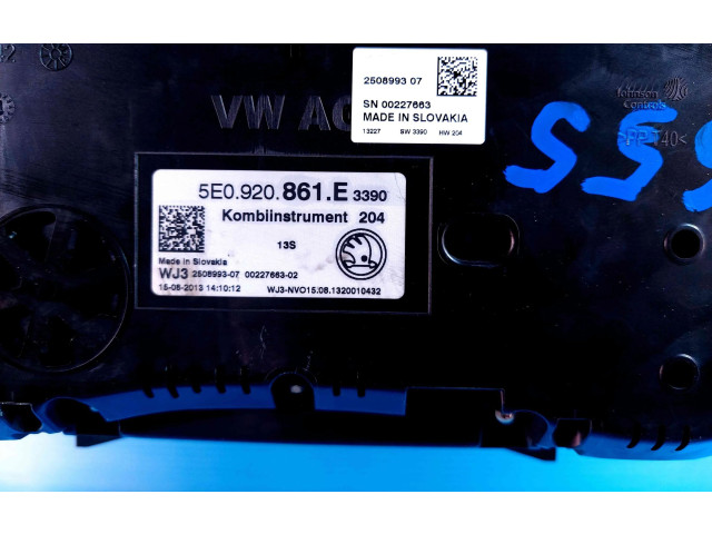 Přístrojová deska  Skoda Octavia Mk3 (5E) 2013 5E0920861E  