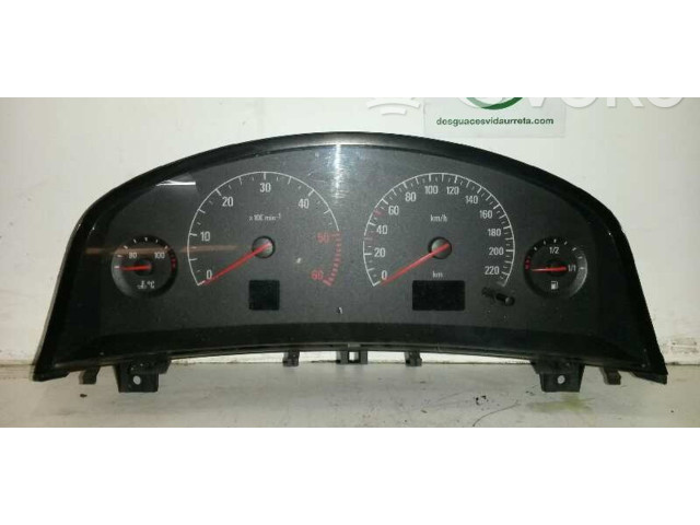 Přístrojová deska  Opel Vectra B 2002 09180286WR, 110080123016  