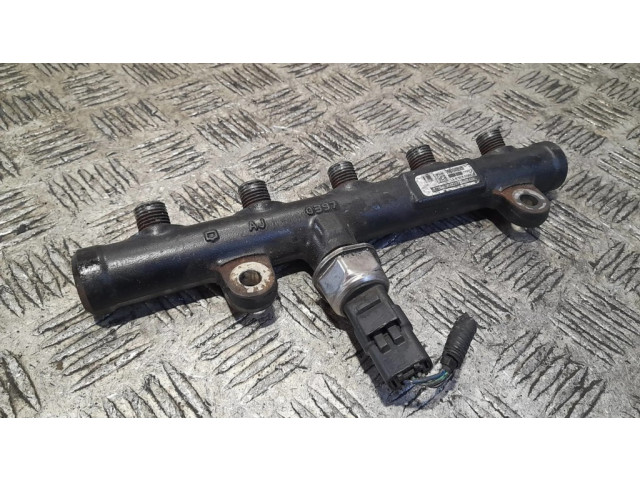 Vstřikovací lišta 9681649580, 0725528432   Ford Mondeo MK IV  pro naftový motor 2.0  