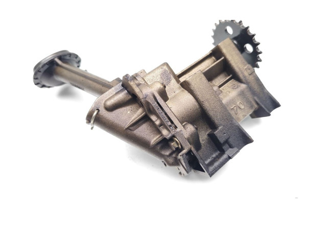 Масляный насос  K9K636 8200307174  Nissan Juke I F15 