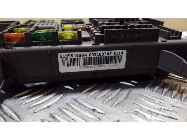   Pojistková skříňka 693168703, 518954020A   BMW X5 E70 2007
