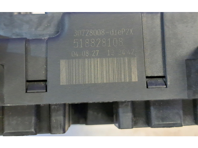 Vstřikovač 30728008, 518828108   Volvo XC90     