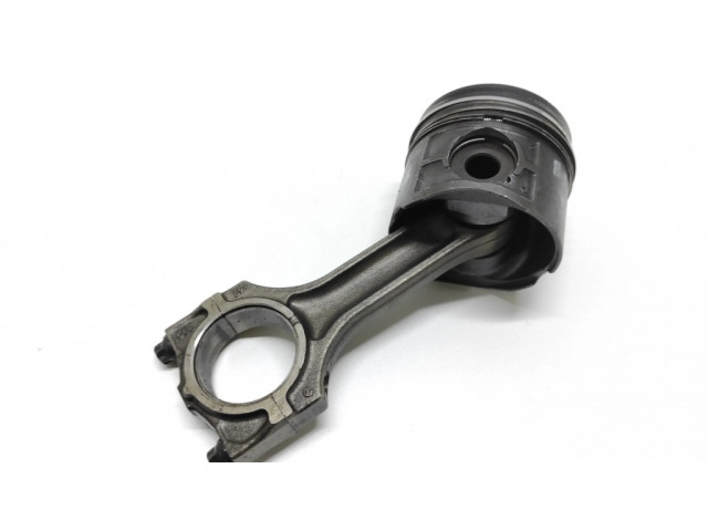 Píst    BMW 5 E39  pro naftový motor 3.0 M57 M57/DP71/430/267T/2M