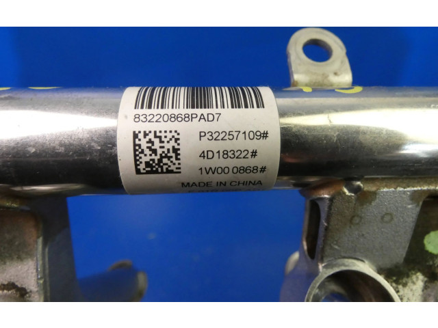 Vstřikovací lišta 32257109, 4D18322   Volvo XC40    B3154T9 