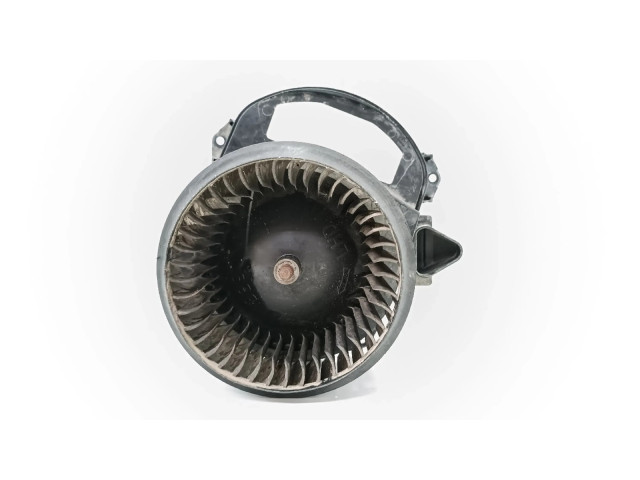 Вентилятор печки    A2469061601   Mercedes-Benz GLA W156