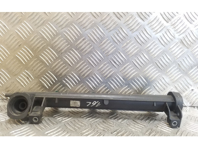 Vstřikovací lišta 06A133317A   Volkswagen Golf IV     