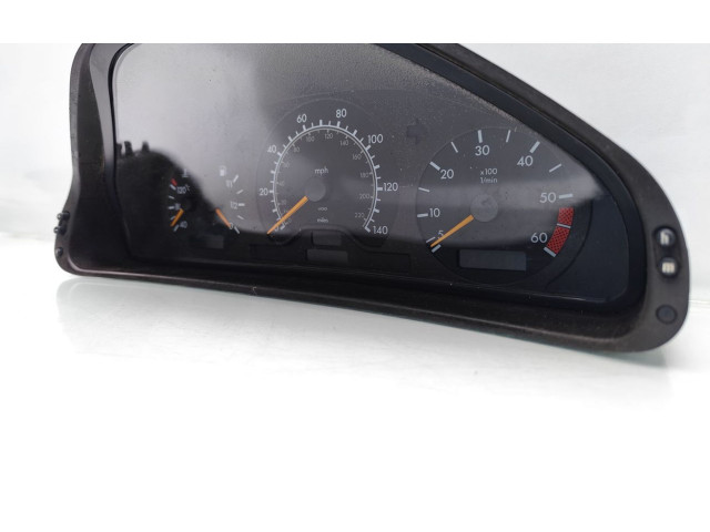 Přístrojová deska  Mercedes-Benz E AMG W210 1996 2105400347, 110.008.689  
