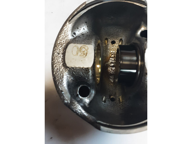 Píst 8372T   Audi A6 S6 C7 4G     