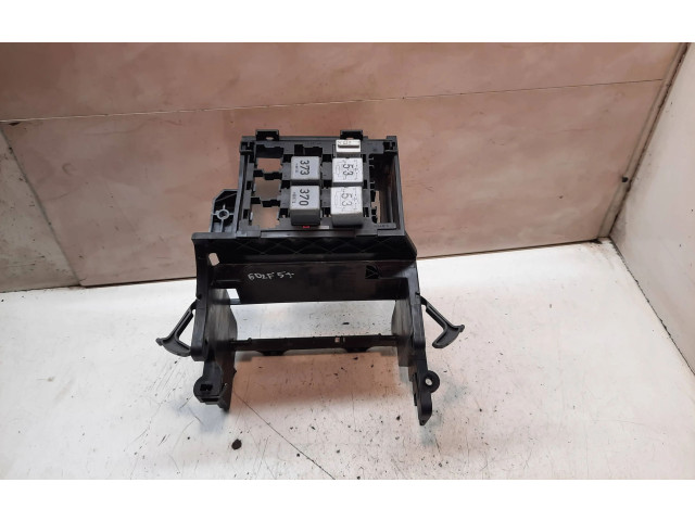 Блок предохранителей  1T1937503A   Volkswagen Golf Plus    