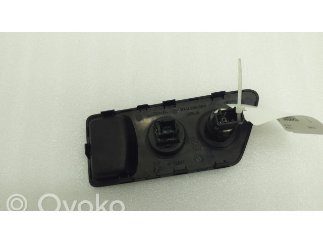 12 V гнездо (фронт)