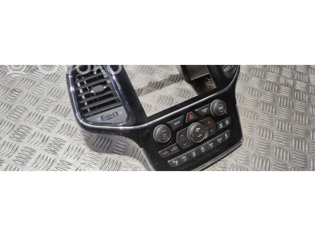 Блок управления климат-контролем P68388670AB, 68388670   Jeep Grand Cherokee