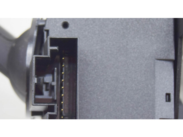 Подрулевой переключатель 6RA959653A, 1033857000   Skoda Kamiq