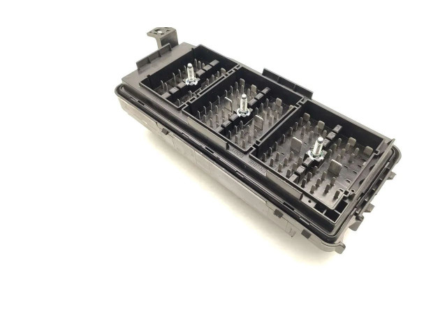 Блок предохранителей 95202894, 2894U   Opel Antara    