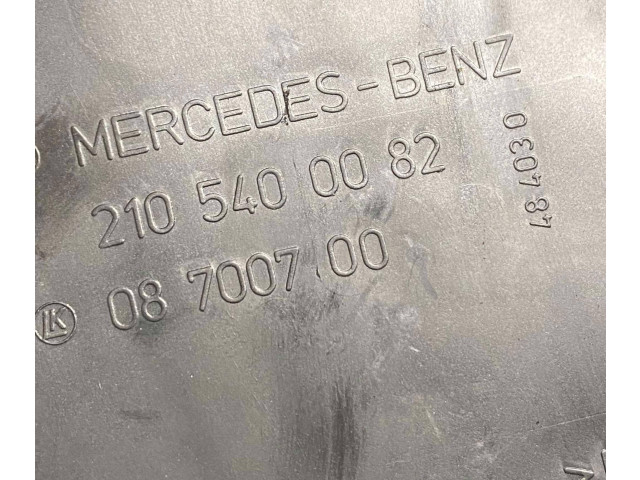   Pojistková skříňka 2105400082, 08700700   Mercedes-Benz E W210 1997