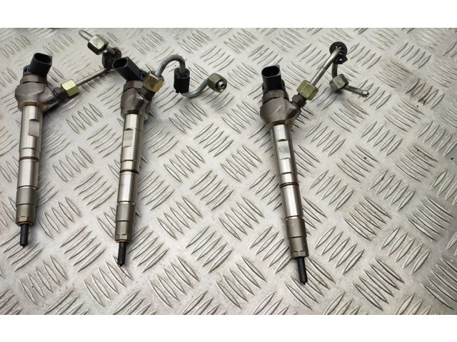 Vstřikovač 0445110471, 04L130277AE   Skoda Octavia Mk3 (5E)     